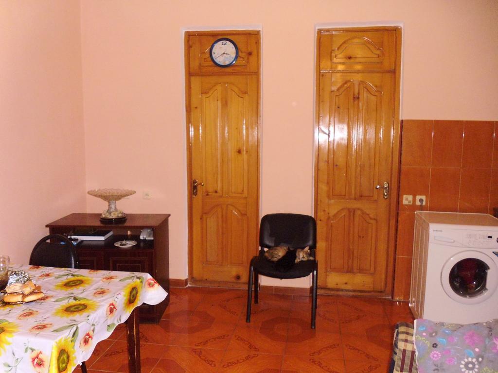 ホテル Private House In バトゥーミ 部屋 写真